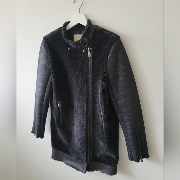 ZARA Faux Fur Teddy Mid-Length Jacket - Picture 5 of 8